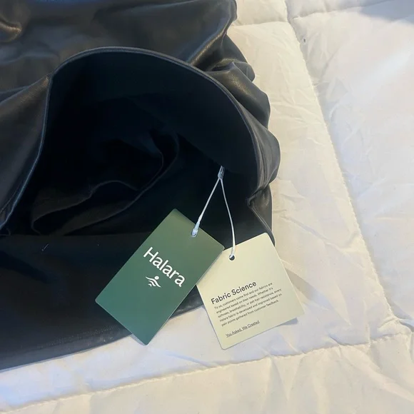 HALARA Black Mini Skirt with Tummy Control
with BUILT-IN SHORTS 
NWT - Size M - Picture 6 of 8